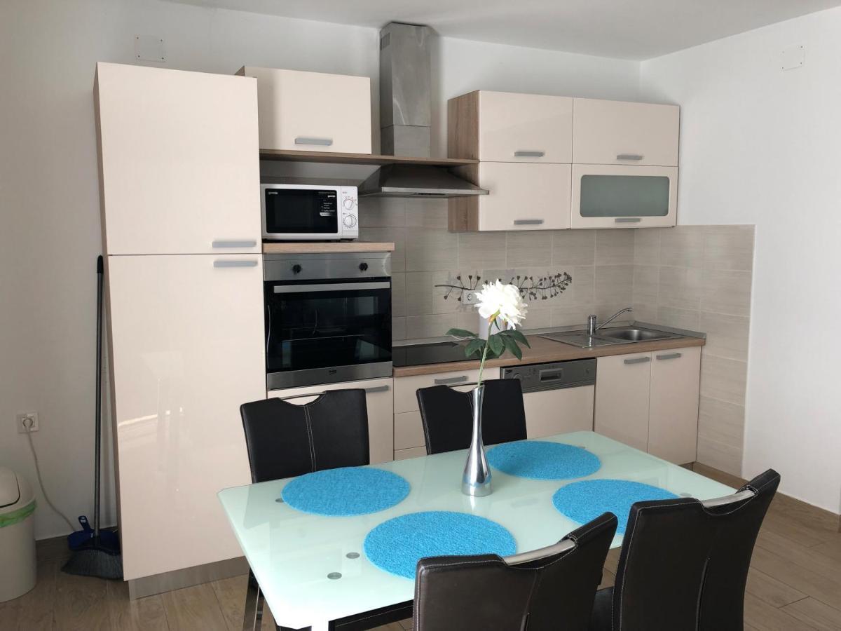 Apartmani I Sobe Ivancic1 نوفي فينودولسكي المظهر الخارجي الصورة
